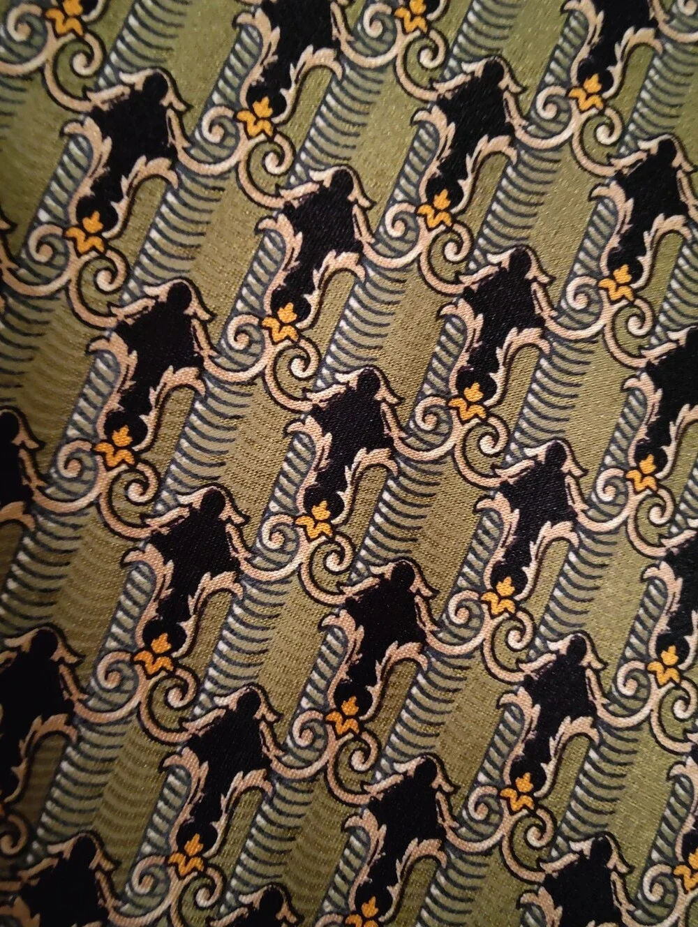 Gianfranco Ferré Silk Tie – 1990s Baroque Motif